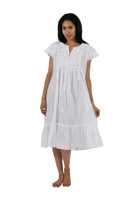 Minimalist Short Sleeve TopsLa Cera Double Cap Short Sleeve Cotton Embroidered Gown