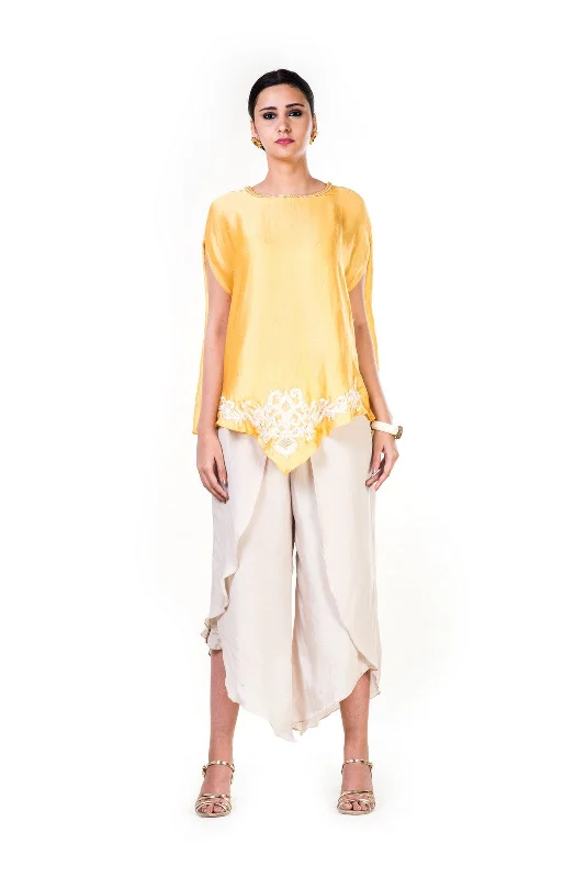 Snow PantsEmbroidered Yellow Cape Top With An Off-White Tulip Pant