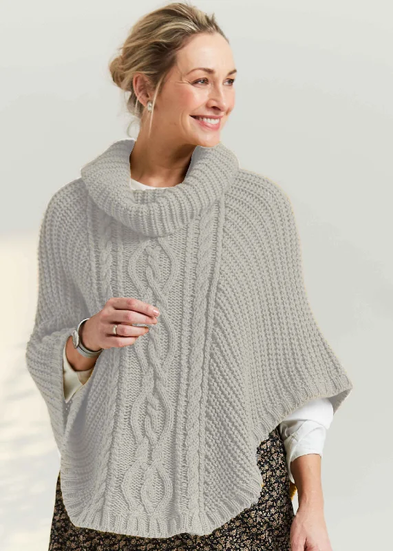 Knitted SleevelessBlanche Cable Knit Poncho